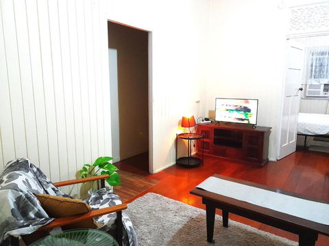 Home At The Beach In Ingham - New Castle Tourism 1