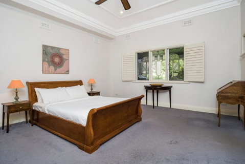 Incredible 3-Bed Renovated Home With Huge Garden - Newcastle Accommodation 1