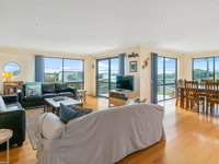 Book Surf Beach Accommodation Vacations Newcastle Accommodation Newcastle Accommodation