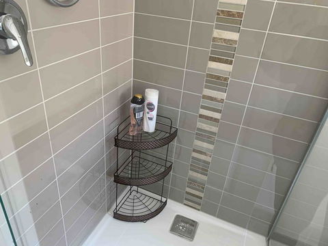 AHA Family Holiday House With Huge Backyard - Newcastle Accommodation 3