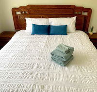 AHA Family Holiday House with Huge Backyard - Newcastle Accommodation