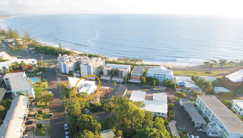 Alex Beach House - New Castle Tourism 0