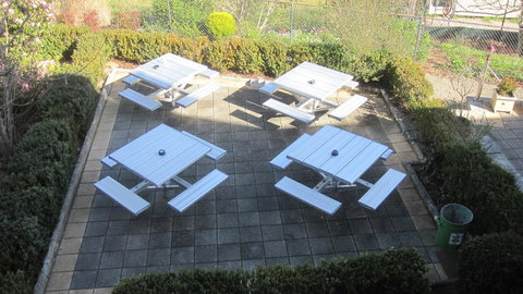 Alexandra Hotel - New Castle Tourism 0