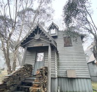 Alpine Retreat - Newcastle Accommodation