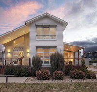 Alpine Snow Angels Retreat Luxurious Snowy Mountains Living - Newcastle Accommodation