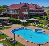 Alzburg Resort - Newcastle Accommodation