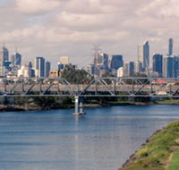 Amazing River Views - Fabulous Footscray Fun - Newcastle Accommodation