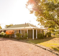 Among the Vines - Newcastle Accommodation