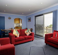 Anchorage 7 Beautifully Renovated Close to Rockpool - New Castle Tourism