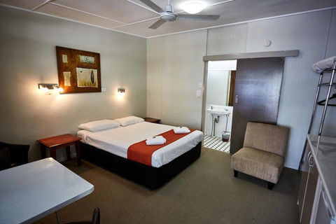 Anchorage Motor Inn - New Castle Tourism 3
