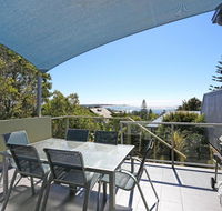 Angourie Blue 1 - Great Ocean Views - Surfing beaches - Newcastle Accommodation