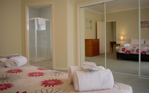 Apartments Of Waverley - New Castle Tourism 1