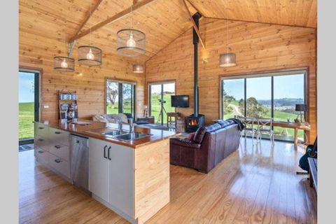 Aquila Barn - New Castle Tourism 0