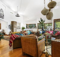 Aquila Retreat Mansion - Newcastle Accommodation