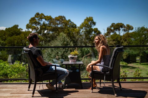 Araluen Boutique Accommodation - New Castle Tourism 3