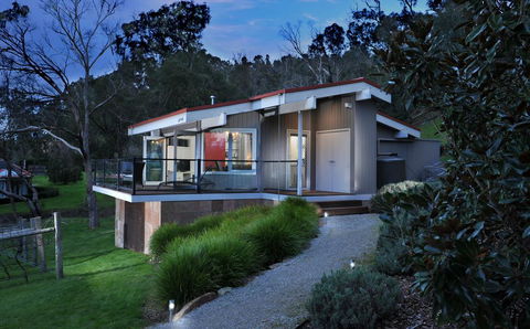 Araluen Boutique Accommodation - New Castle Tourism 1