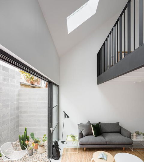Architectural Design Award Winning City House - New Castle Tourism 3