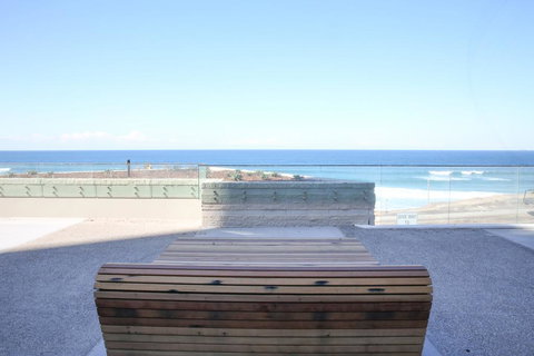 Arena On The Beach - New Castle Tourism 3