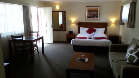 Armidale Pines Motel - Newcastle Accommodation 0