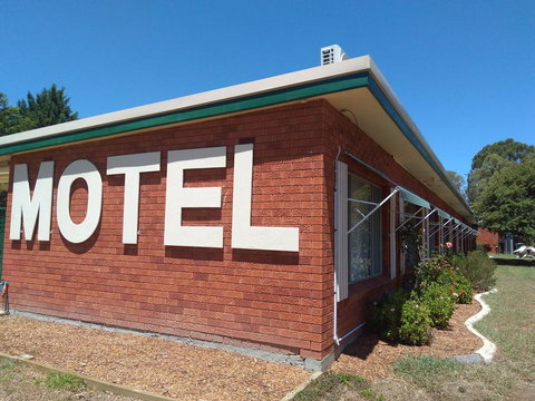 Armidale Rose Villa Motel - New Castle Tourism 2