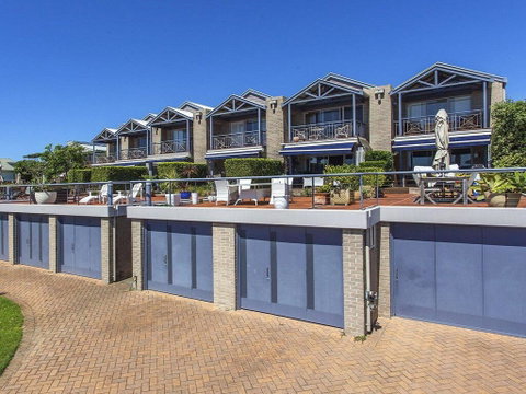 Aroona At Minnamurra - Newcastle Accommodation 2