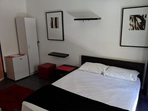 Arrival Lodge Bed & Breakfast - Newcastle Accommodation 2