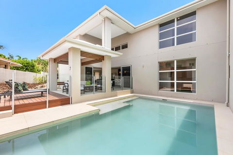 Aruma @ The Cove - Newcastle Accommodation 1