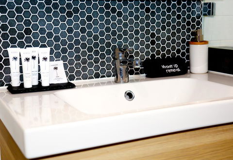 Ashburton Apartment - Newcastle Accommodation 1