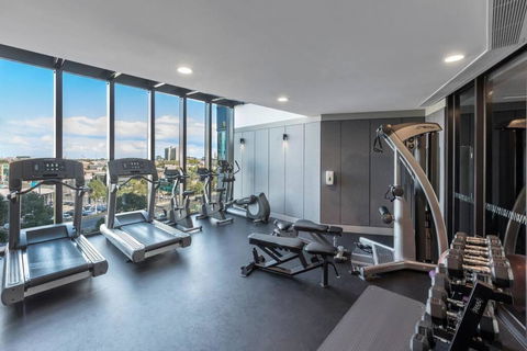 MA4004-1 BR, Lvl 40 Stylish Marco High Rise Home - Newcastle Accommodation 3