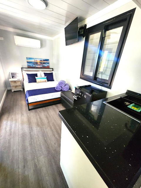 MAGNETIC CABIN Entire Studio On Magnetic Island - Newcastle Accommodation 2