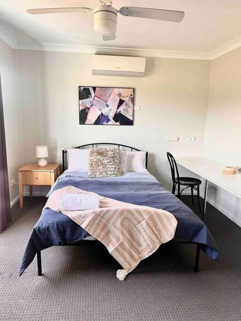 Maya Newcasle 6 Bedrooms Home - Newcastle Accommodation 0