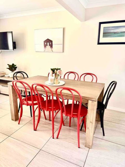 Maya Newcasle 6 Bedrooms Home - Newcastle Accommodation 2