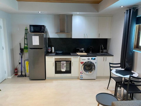 Mindarie Beachside Studio - Newcastle Accommodation 2