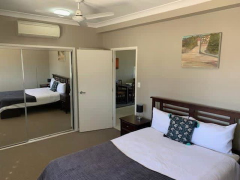 Modern Beach Apartment - Newcastle Accommodation 3