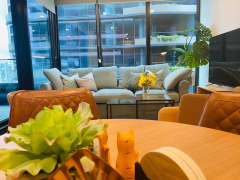Moody Moon Apartment @ Sky Garden - Glen Waverley - New Castle Tourism 0