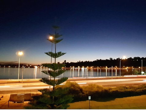 Moon River, South Perth - Newcastle Accommodation 1