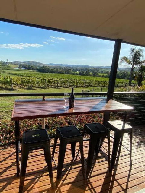 Mount Hope Estate Vineyard - New Castle Tourism 3