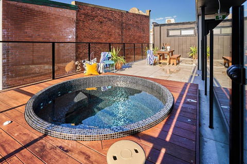 Mrs Owens Lofts - Newcastle Accommodation 2