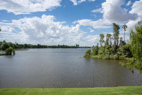 Mulwala Lakeside Apartment - Newcastle Accommodation 1