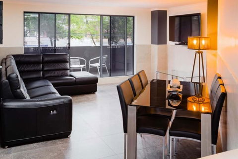 Nautilos On The Harbour - Newcastle Accommodation 2