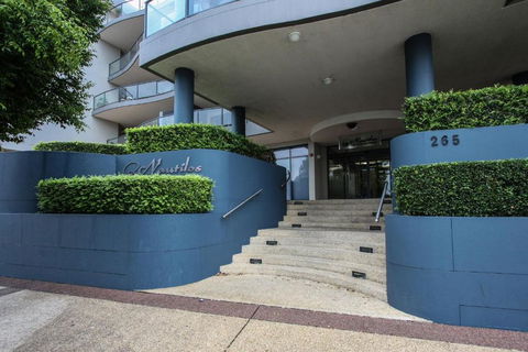 Nautilos On The Harbour - Newcastle Accommodation 0