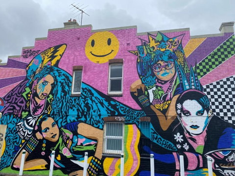 Newtown Vibes With Pool & Parking - Newcastle Accommodation 2
