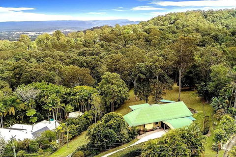 Noosa Hinterland Acreage Close To The Beach - Newcastle Accommodation 0