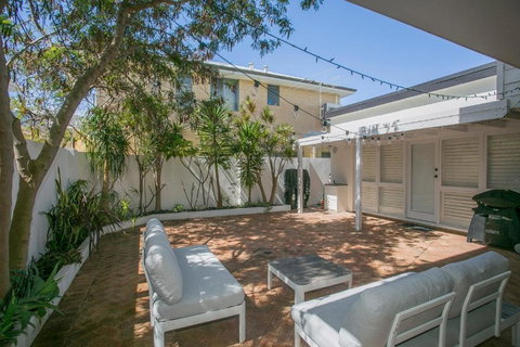 NOR214 - Northstead Coastal Charm - Newcastle Accommodation 0
