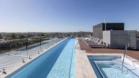 Oaks Brisbane Woolloongabba Suites - New Castle Tourism 0
