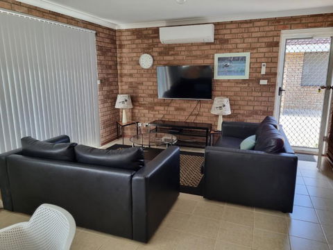Ocean Beach Chalet 16 - New Castle Tourism 0