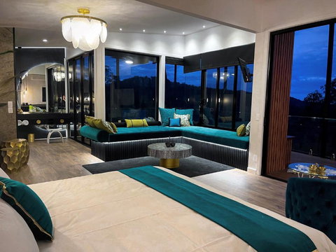 On Eagle Wings Mountain Retreat & Spa - Newcastle Accommodation 1