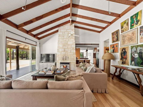 Orchard Homestead Countryside Retreat - Newcastle Accommodation 0