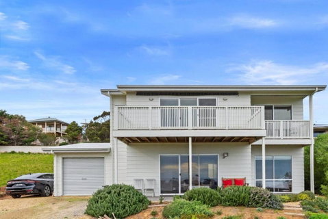 One Merino Panoramic Beach House Modern Sleeps 10 - Newcastle Accommodation 0