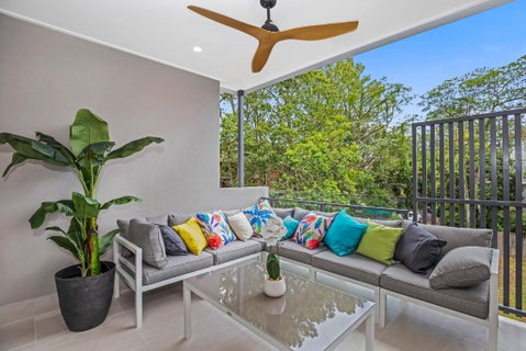 Park Avenue Luxe Townhouse Brand New Sleeps 9 - Newcastle Accommodation 2